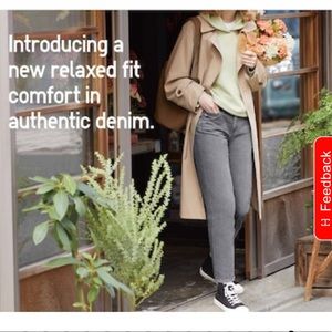 Relaxed tapered ankle jeans